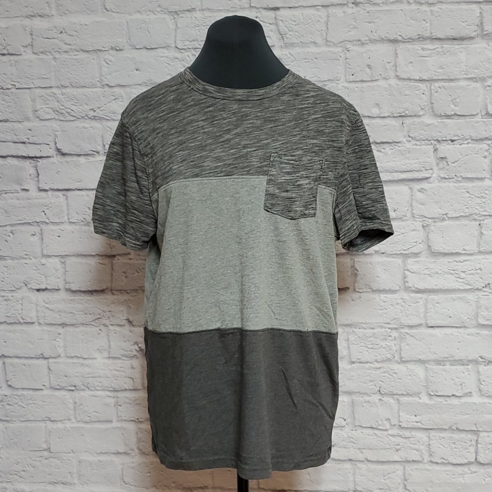 Men's Urban Pipeline Colorblock Tee - Medium